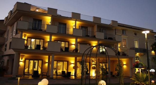 Albergo la Castellana, Забронировать Отель Отели Lunigiana с бассейном, Бассейн