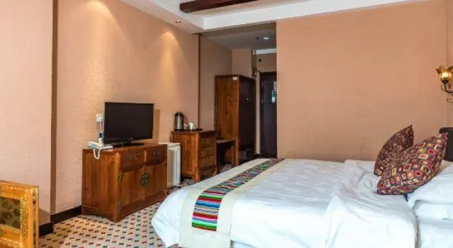 Qizheng Padma Chumig Garden Hotel (Nyingchi), Rezervovat Hotel Nyingchi Tibet