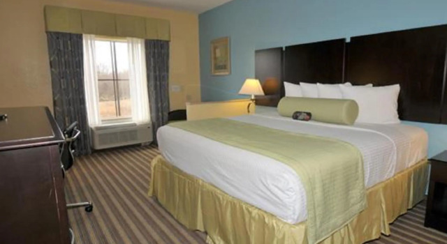 Номер Standard Best Western Plus Goodman Inn & Suites