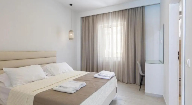 Petres Villas, Rezerwuj Hotel Hotele w Retimno z parkingiem, Parking