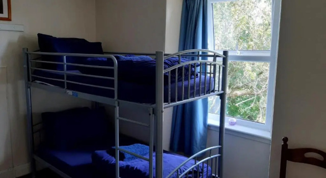 Кровать в общем номере (женский номер) Bayview Hostel