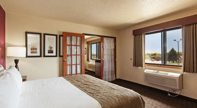 Двухместный номер Standard AmericInn by Wyndham Dickinson