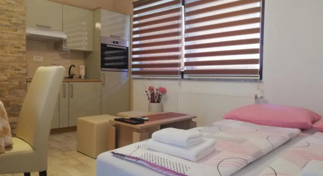 Studio Apartments Una, Rezerwuj Apartament Korenica 