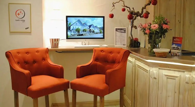 Hotel Garni Dorfkammer, Забронировать Отель Ольсберг Зауэрланд