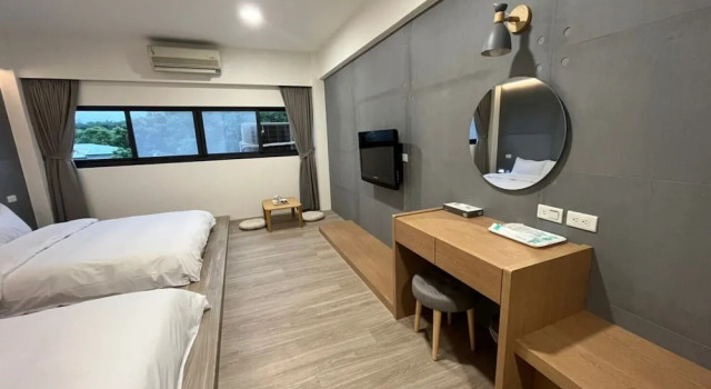 Четырёхместный номер Standard Yawan Spa Hotel