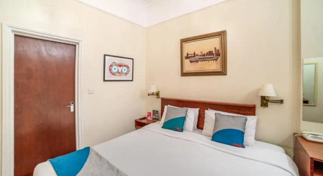 Четырёхместный номер Standard St Georges Hotel