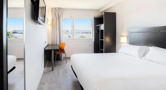 Двухместный номер Standard B&B HOTEL Barcelona Rubí
