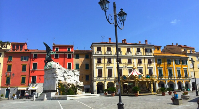 Firmafede Guest House, Prenota Hotel Sarzana Liguria