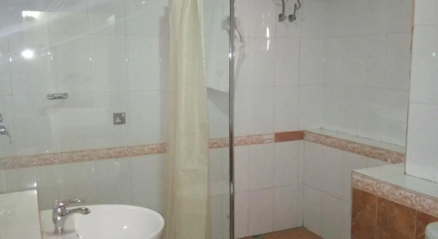 Люкс Royal Zeina Suites Abuja