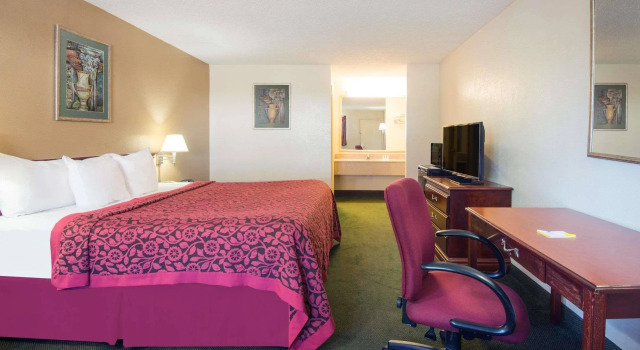 Quality Inn, Buchen Sie Hotel Middleburg Heights Ohio