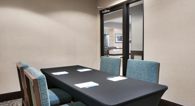 Hampton Inn & Suites Ft. Worth-Burleson