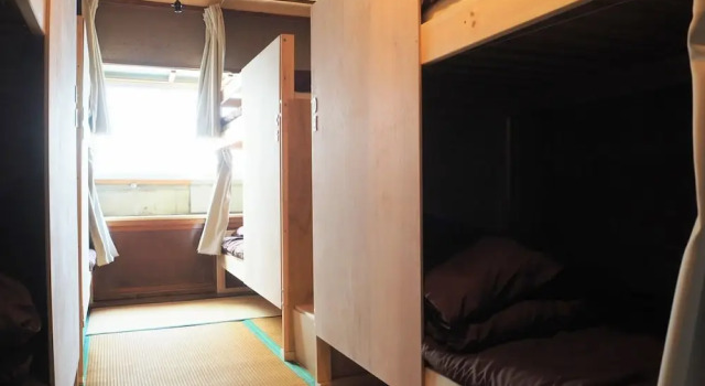 Кровать в общем номере OSAKA HOSTEL kai