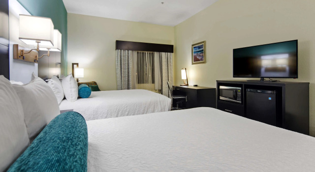 Четырёхместный номер Standard Best Western Mayport Inn and Suites