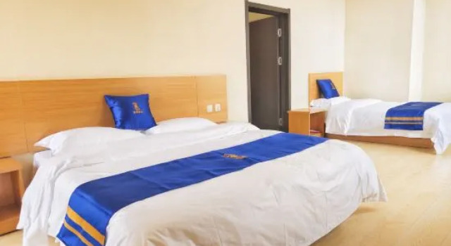 Люкс Standard Super 8 Hotel ( Yunding Market Daomi Post Station Branch)