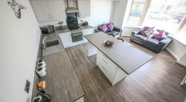 Апартаменты Deluxe Breck Blackpool Suites by Sasco Apartments