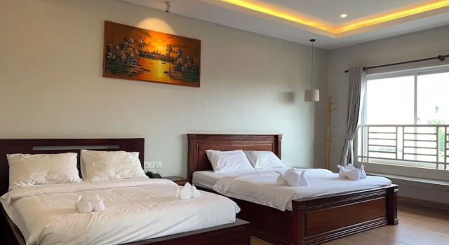 Четырёхместный номер Deluxe с видом на бассейн Nicos Hotel 2