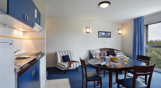 Кровать в общем номере с 2 комнатами Vacancéole - AppartVacances Pyrénées 2000