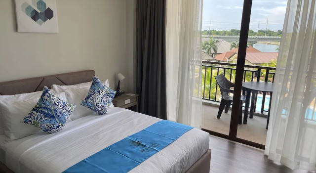 Номер Deluxe River Palm Hotel and Resort powered by Cocotel