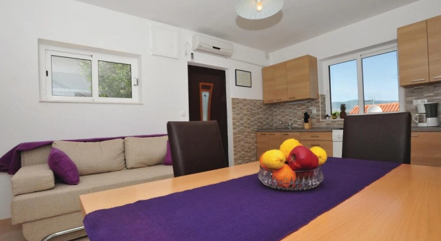 Beautiful Home in Mastrinka With 4 Bedrooms, Sauna and Outdoor Swimming Pool