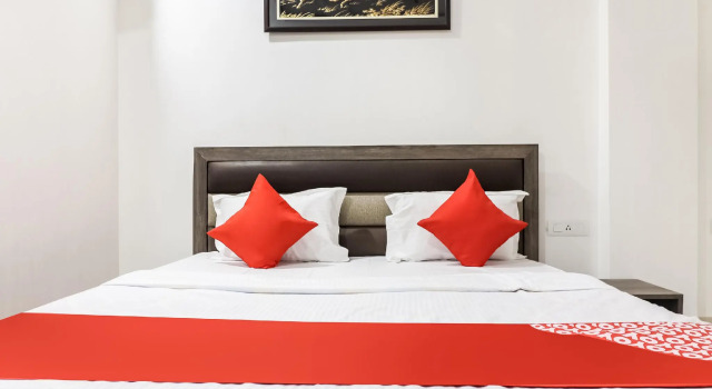 OYO 69533 Hotel Diamond Star, Book Hotel Hisar Haryana