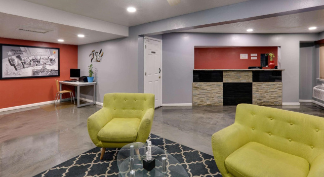 Super 8 by Wyndham San Antonio Downtown/Alamo, Забронировать Мини-отель Сан-Антонио Bexar County, рядом с Район Перл