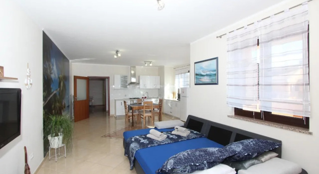 Apartment Dado