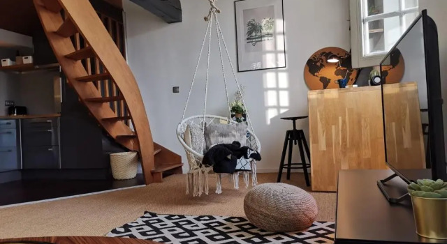 Апартаменты Lovely Apartment Dowtown