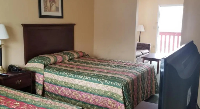 Suite Deluxe Perry-O Inn & Suites
