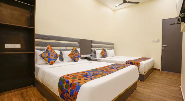 Номер Standard FabHotel Freedom International
