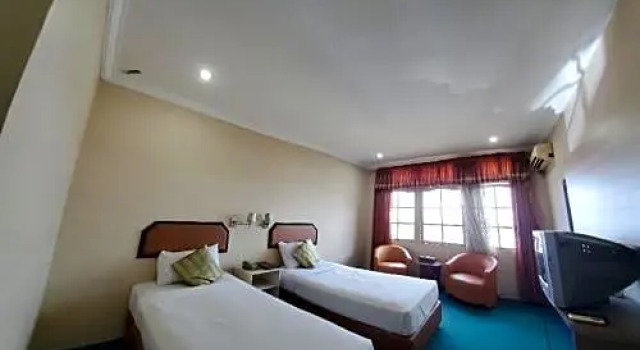 Grand Kartika Hotel, Book Hotel Pontianak 
