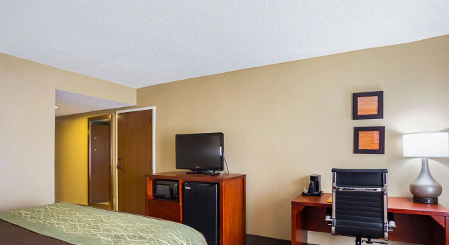 Двухместный номер Standard Comfort Inn University Area