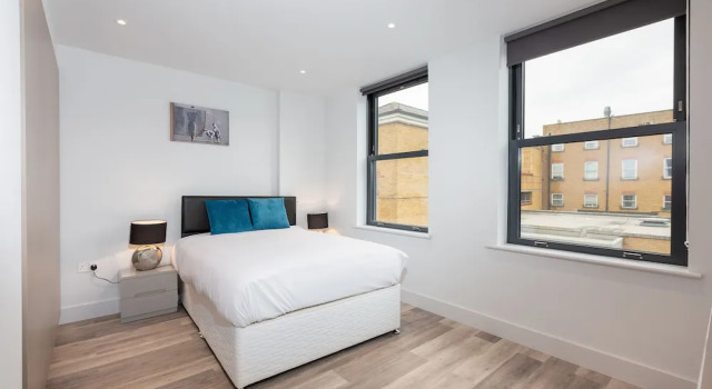 Luxury 2 Bed In Fulham Next To Fulham Broadway A1, Забронировать Дом для отпуска Виллы Лондона, рядом с Театр Финбороу, Вилла