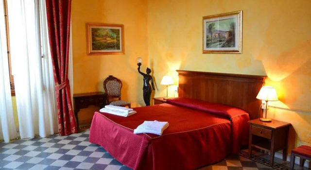 Stefania Rooms