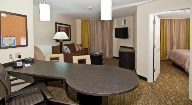 Люкс Candlewood Suites Tupelo by IHG
