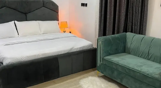 Majestic Villa Residence, Book Villa Cottages in AbujaMun, Cottage