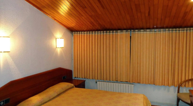HOTEL FESTA BRAVA, Забронировать Отель Отели Андорра-ла-Велья 3 звезды, рядом с Церковь Сант-Эстев, 3*