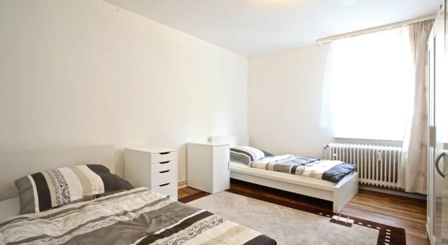 Private Apartment Hirschberger Weg (4561), Забронировать Апартаменты/квартира Апартаменты Ганновера, рядом с Buddhist Monastery of Perfect Enlightenment, Апартаменты/квартира