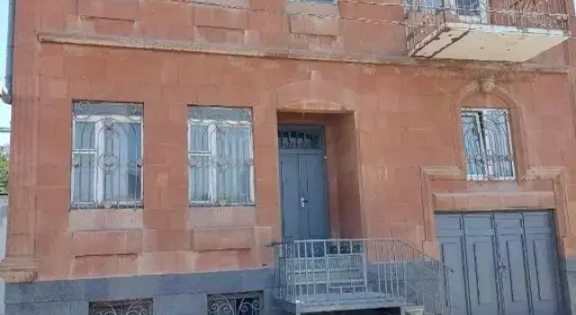 Mazmanyan 181, Забронировать Отель Отели Гюмри с парковкой, Парковка