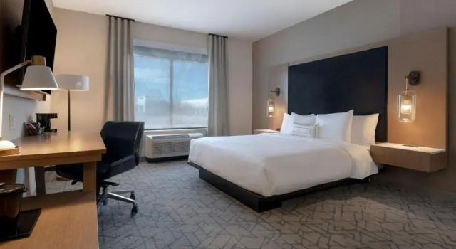 Номер Standard с видом на город Fairfield by Marriott Inn & Suites Denver Airport at Gateway Park