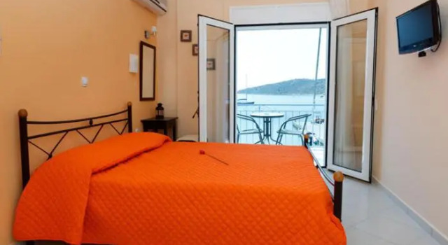 Xenon Christina, Prenota Hotel  