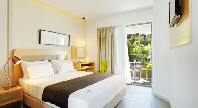 Номер Premium с частичным видом на море Margarita Sea Side Hotel