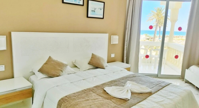 Четырёхместный номер Standard Hotel Neptunia Skanes