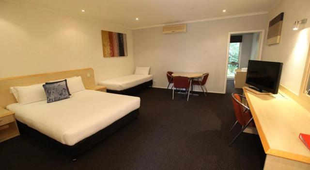 Red Bridge Motor Inn, Buchen Sie Hotel Woombye Sunshine Coast