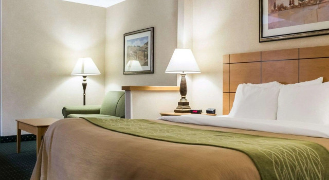Люкс Comfort Inn Jamestown South