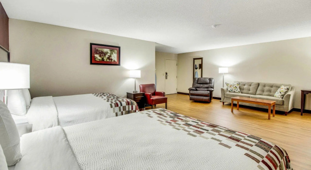 Четырёхместный номер Superior Red Roof Inn Franklin, KY