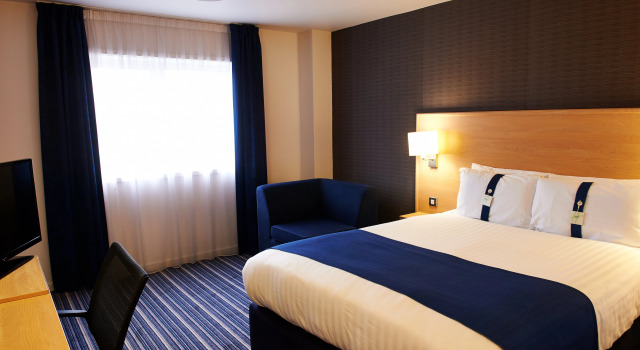 Holiday Inn Express Manchester Airport by IHG