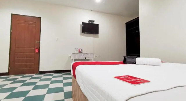 Номер Standard RedDoorz near Damosa Lanang Davao