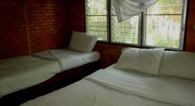 Wine Farm Resort, Забронировать Фермерский дом Варин-Чамрап Ubon Ratchathani Province