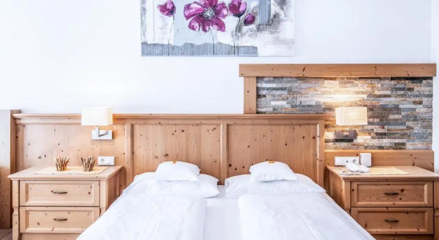 Hotel & Residence Rose, Забронировать Отель Випитено 