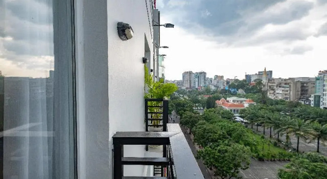 Трёхместный номер Standard с видом на парк Vien Dong Hotel - Near Bui Vien Walking Street